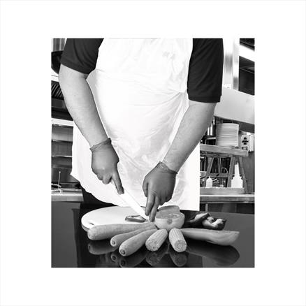 A1/R Disposable Aprons - White